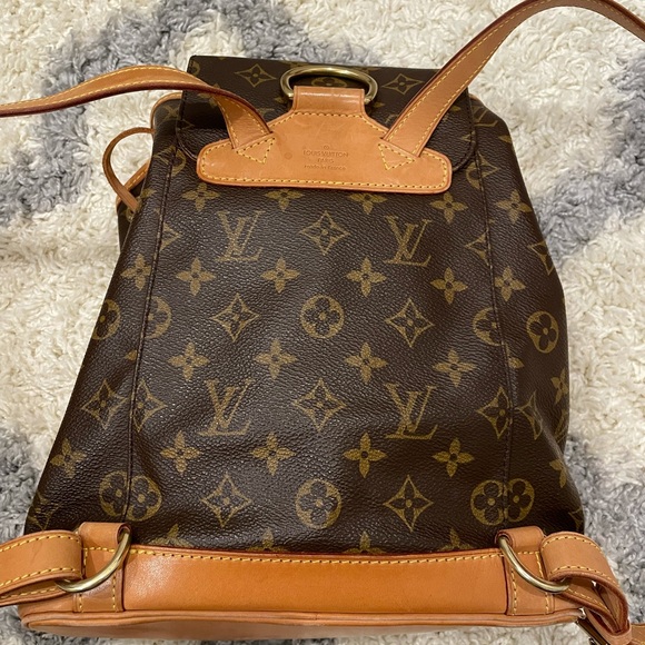Louis Vuitton Montsouris MM authentic - Picture 2 of 16